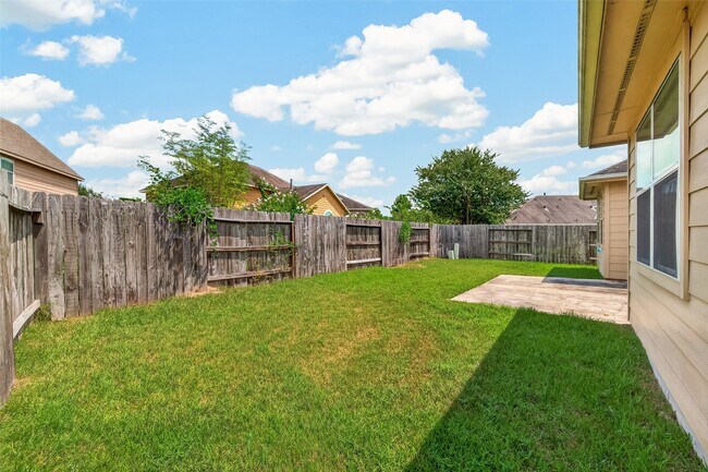 Building Photo - 3327 Fairmont Hills Ln