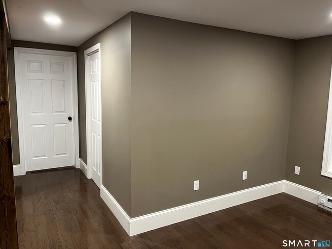 Building Photo - 244 Bigelow Hollow Rd