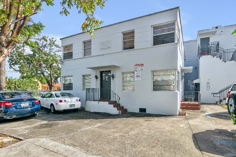 Building Photo - 0 SW 21st Ave