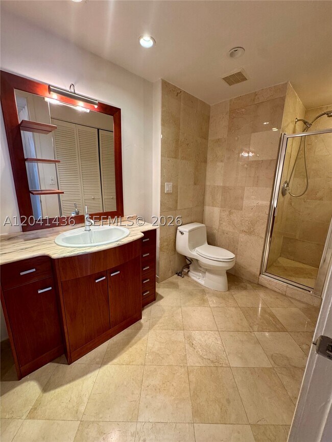 Building Photo - 19500 Turnberry Way