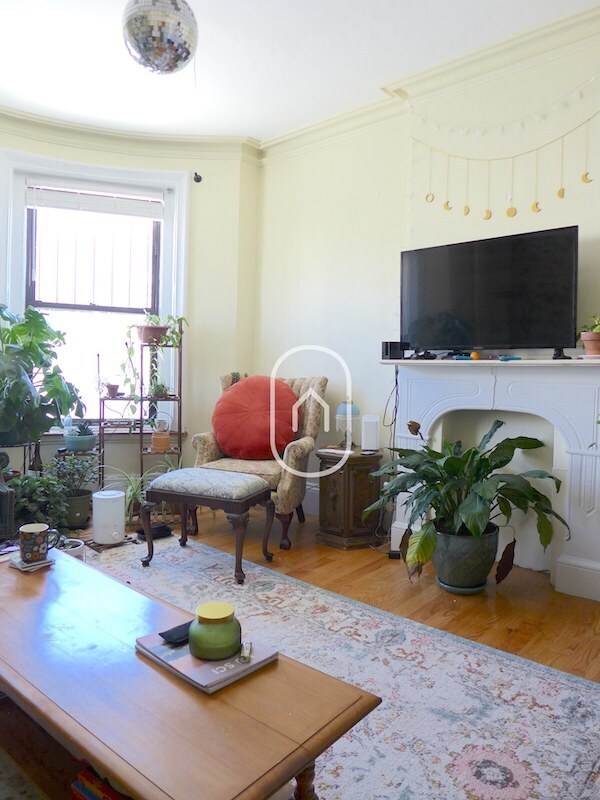 Building Photo - 5 Sussex St