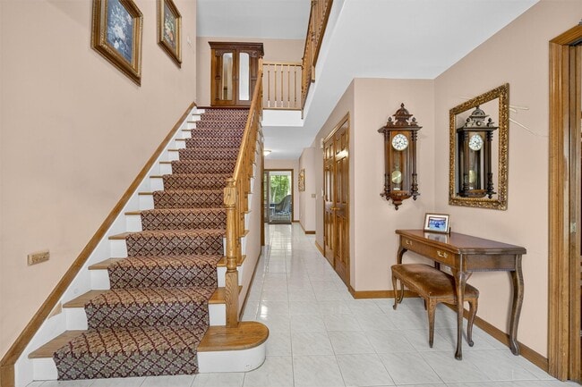 Building Photo - 92 Brook Hollow Dr