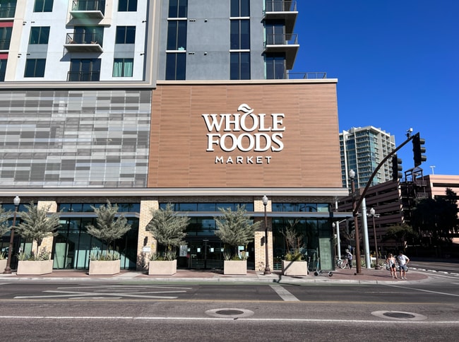 Building Photo - 5Bed/5Bath House at University Dr/Priest Dr! Move-In Ready on 05/07/2026! - 4 CAR CARPORT! NO HOA!