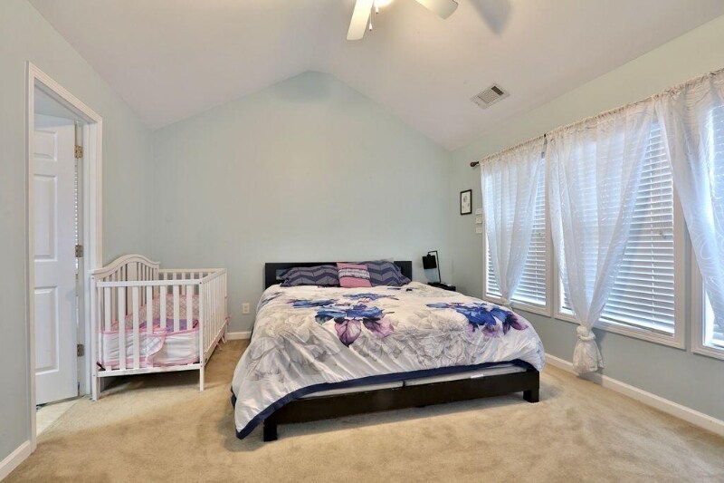 Building Photo - 1033 Gather Dr