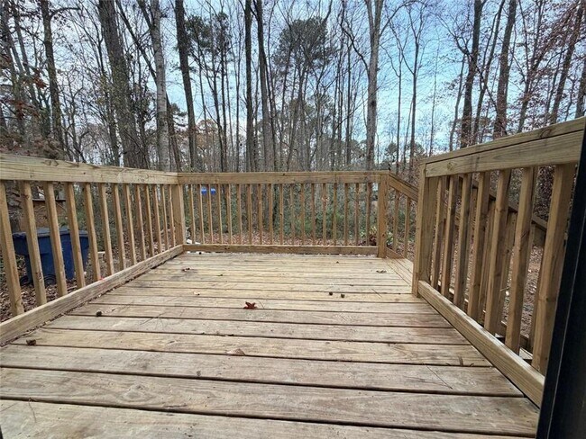 Building Photo - 1909 Suwanee Valley Rd NW