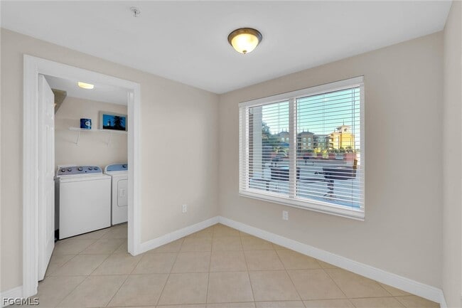 Building Photo - 2745 First St