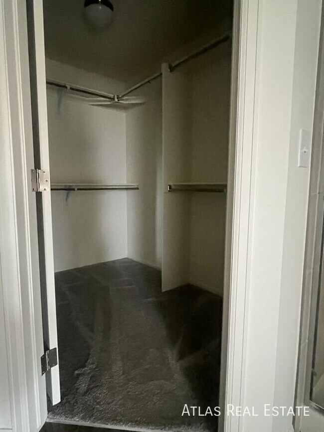 Building Photo - 17704 E 103rd Ave