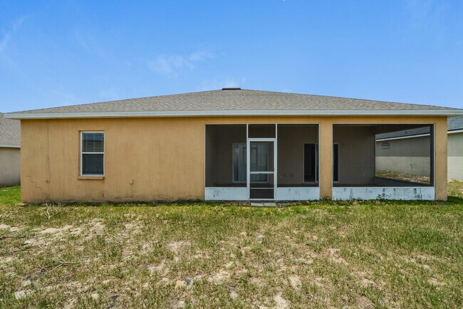 Building Photo - 292 Cloverdale Rd