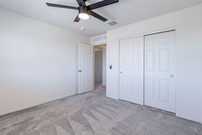 Building Photo - Discover the perfect blend of comfort and ...