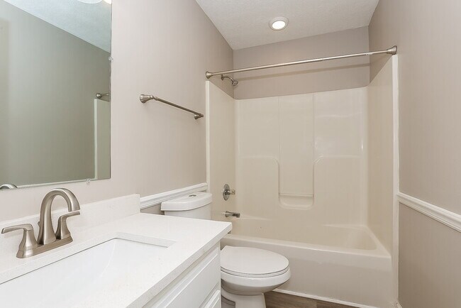 Building Photo - 1530 River Rock Blvd