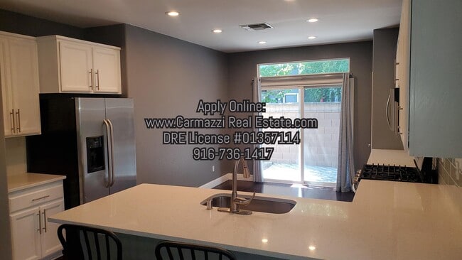 Building Photo - 139 Dragonfly Cir