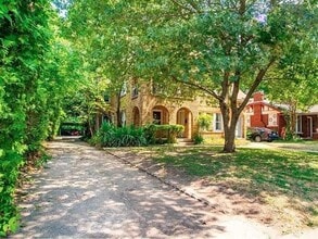 Building Photo - 5930 Victor St