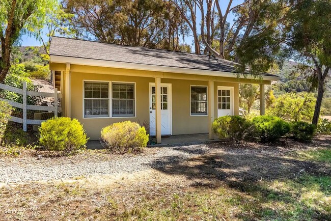 Building Photo - 4 Bed, 3.5 Bath - Spacious Carmel Valley R...