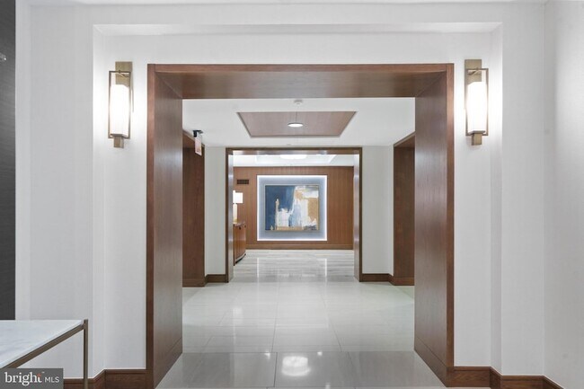 Building Photo - 616 E Street NW Unit 446