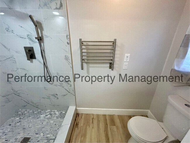 Building Photo - Stunning 3 Bed/2 Bath NW Bakersfield Home w/ Pool, RBP & $0 Deposit Option