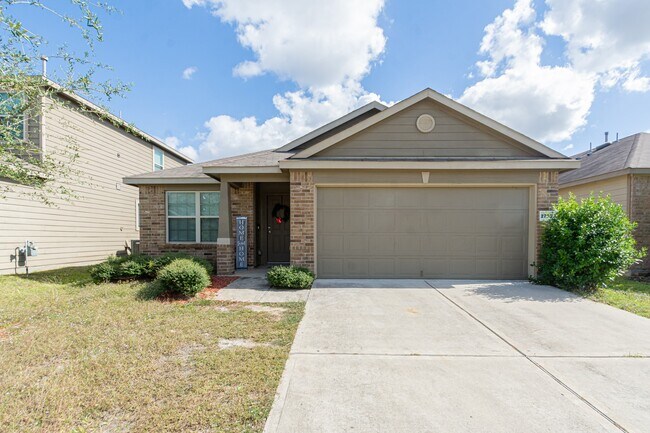 Primary Photo - 2703 Summer Ln