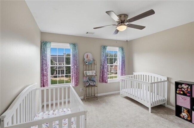 Building Photo - 8205 Applewood Ct