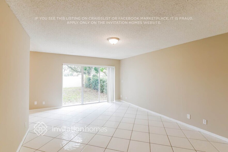 Building Photo - 8380 NW 46th Dr