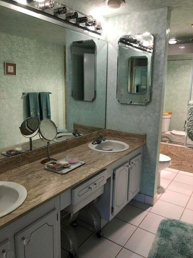 Building Photo - 2773 S Ocean Blvd