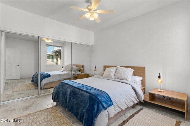 Building Photo - 7009 E Acoma Dr