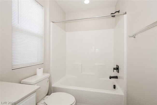 Building Photo - 2936 Sunday Silence Rd
