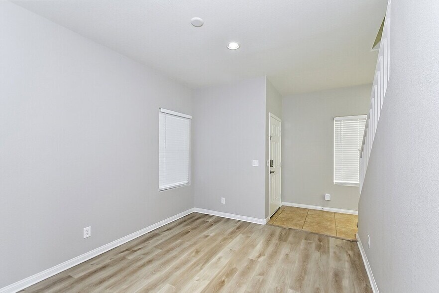 Building Photo - 7620 S Ambersnail St