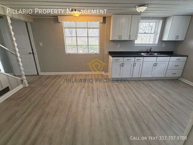 Building Photo - 2338 W 9th St