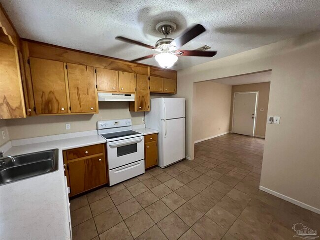 Building Photo - 224 Jeffery Ln