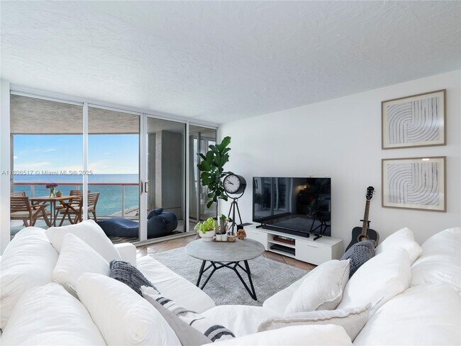 Building Photo - 6767 Collins Ave