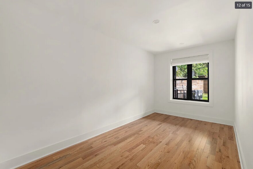 Building Photo - 1004A Putnam Ave