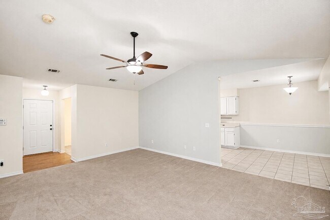 Building Photo - 10609 Creek Ridge Dr