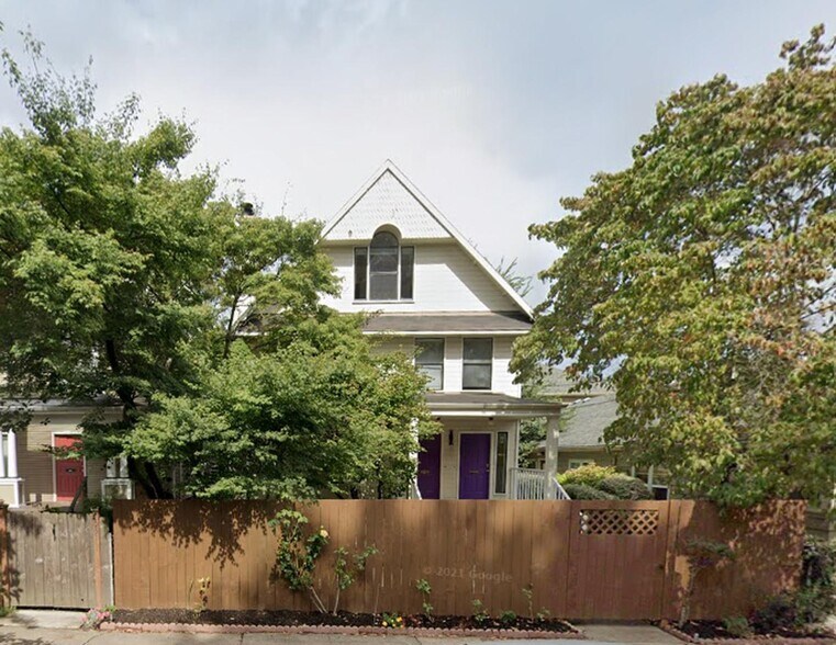 Building Photo - 2043 NW Johnson St