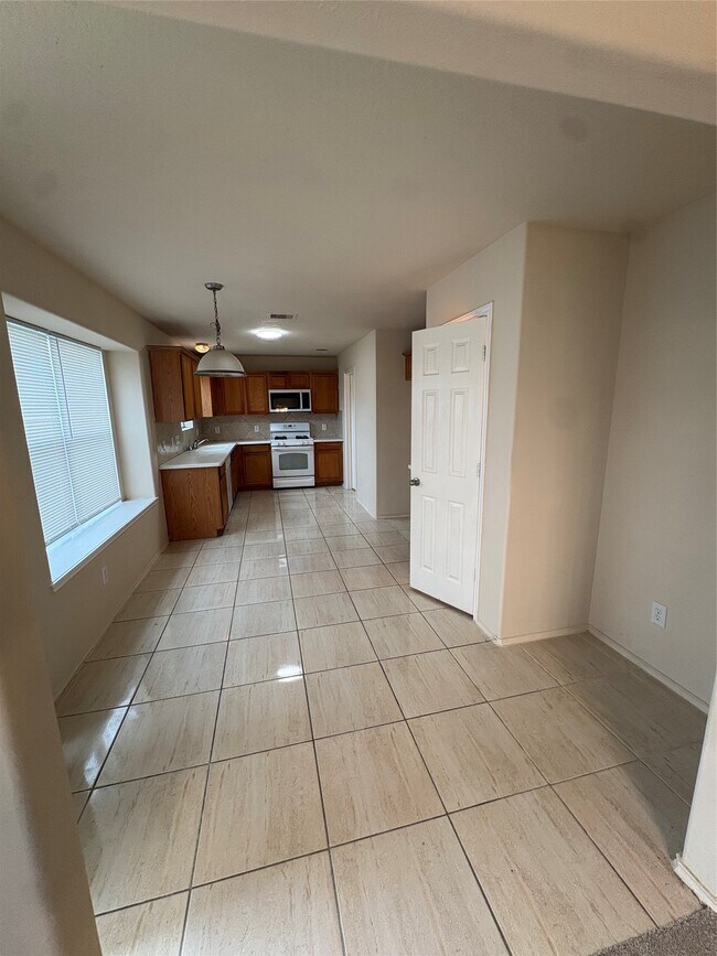 Building Photo - 13826 Fort Nelson Dr