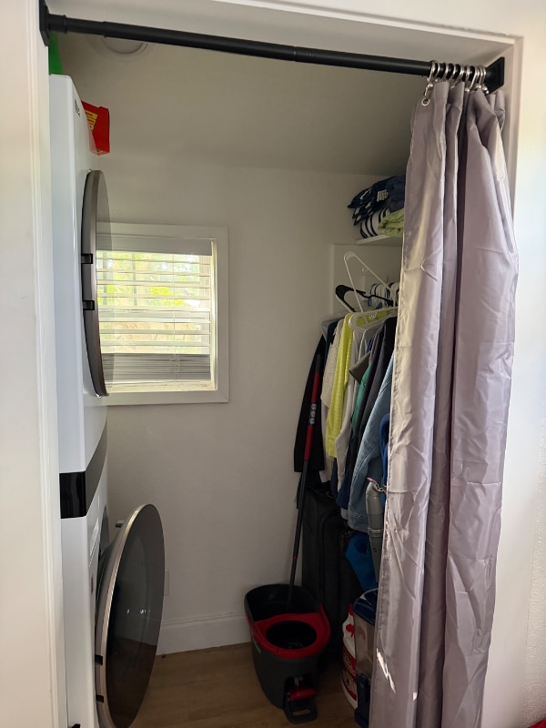 Building Photo - 2043 16th Ave S