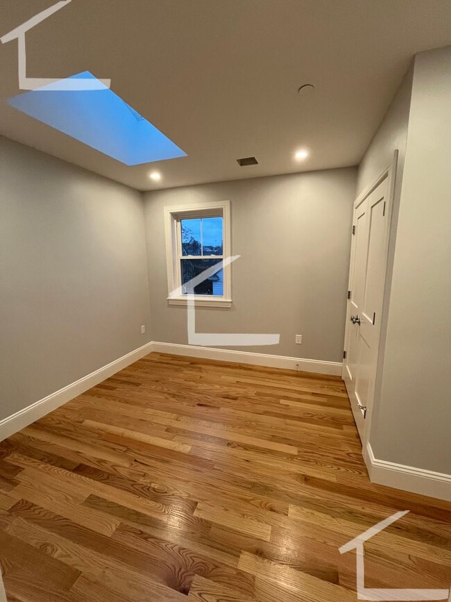 Building Photo - Newly built 3 bedroom unit in Brighton!