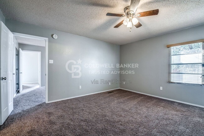 Building Photo - 5332 Kenosha Ave