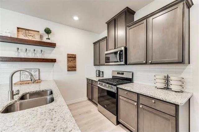 Building Photo - 2621 Franklin Dr