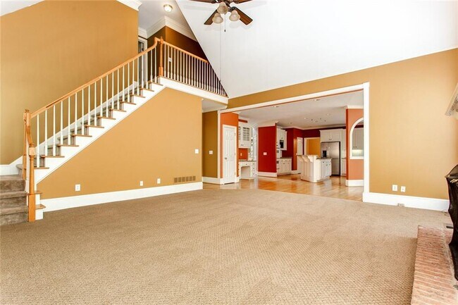 Building Photo - 5020 Greatwood Ln