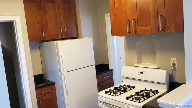 Building Photo - 1261 Pearson St