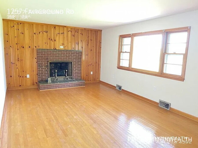 Building Photo - 1257 Fairground Rd