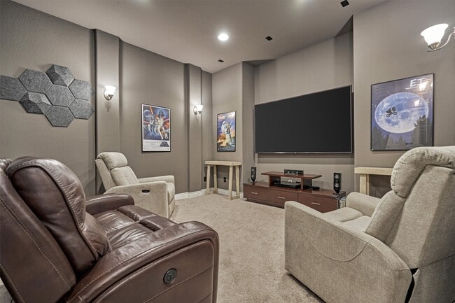 Building Photo - 15230 Tree Swallow Ct