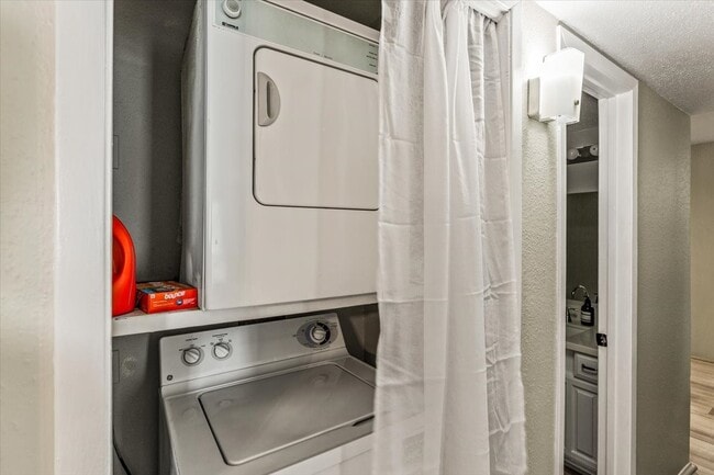 Building Photo - 2601 S Braeswood Blvd