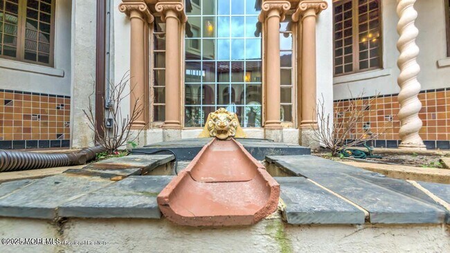 Building Photo - 400 Deal Lake Dr