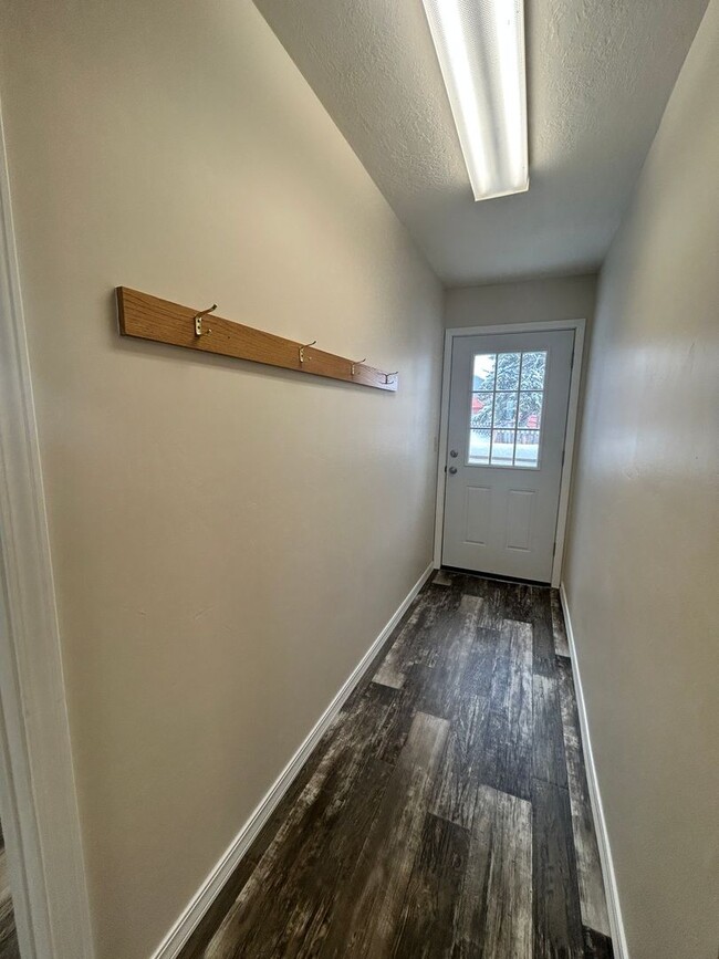 Building Photo - 4 bed 1 bath in the heart of Hamilton