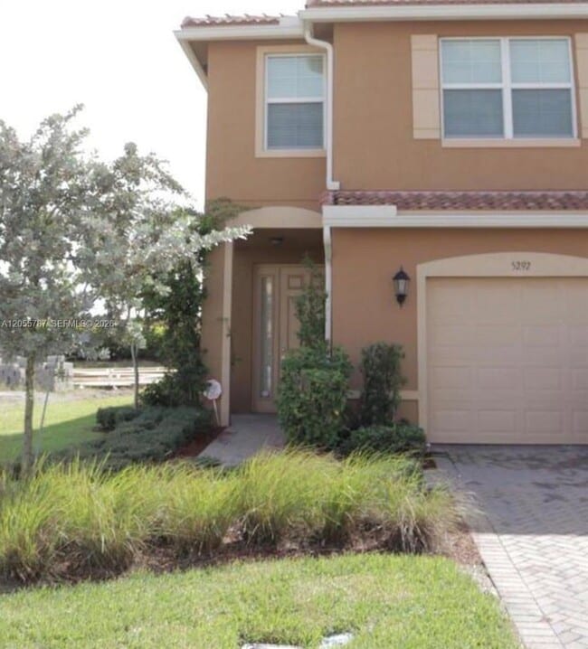 Building Photo - 5292 Palm Colony Dr