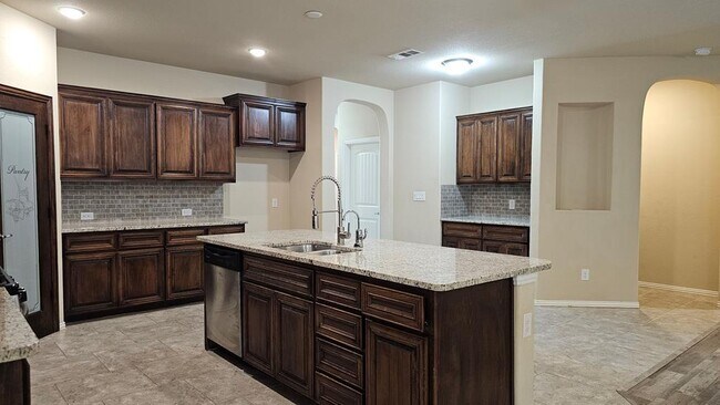 Building Photo - 6613 Hall of Fame Blvd