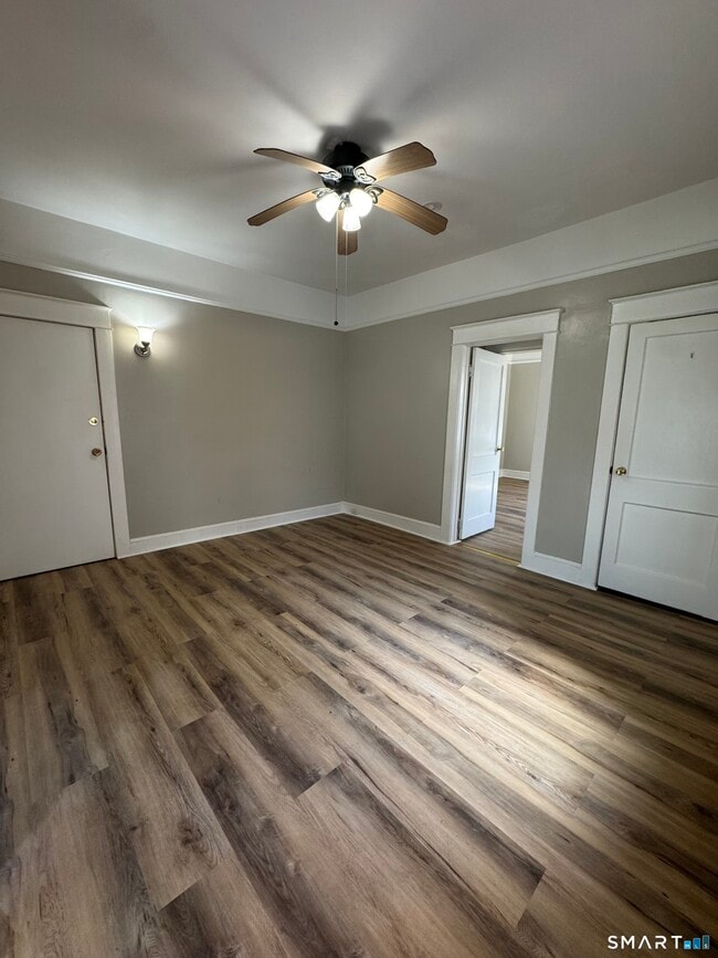 Building Photo - 7 Bridge St