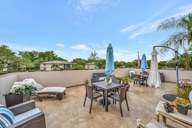 Building Photo - 9485 N Belfort Cir