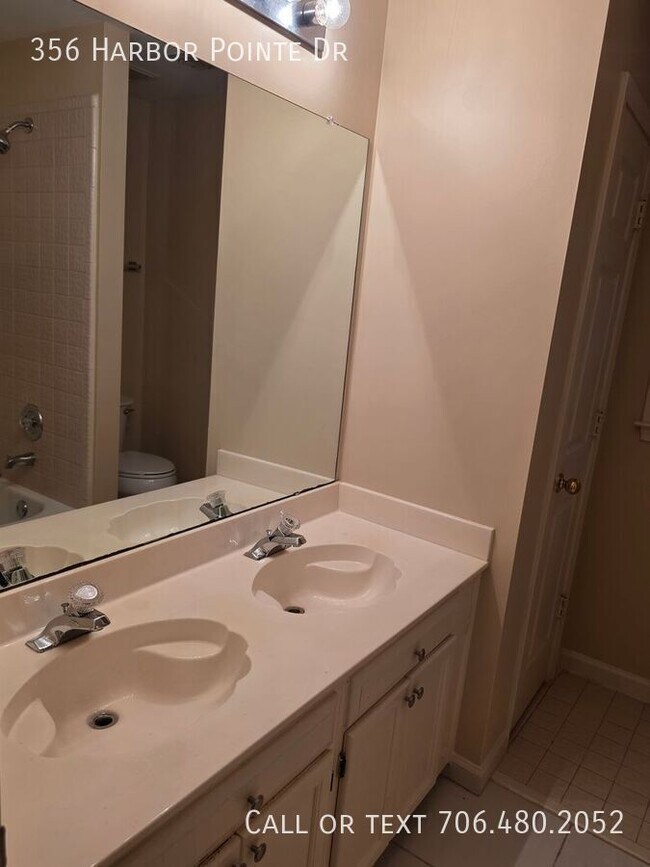 Building Photo - 356 Harbor Pointe Dr