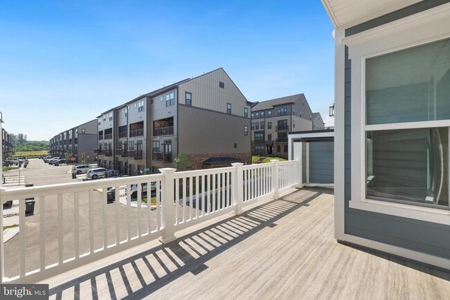 Building Photo - 1743 Riverbluff Ave